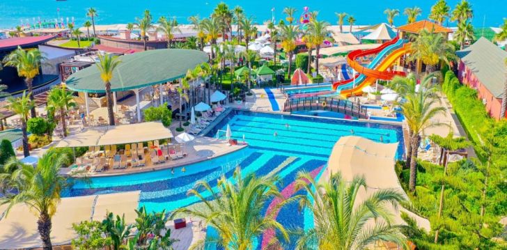 atostogos Turkija – apsistokite viešbutyje CRYSTAL FAMILY RESORT & SPA