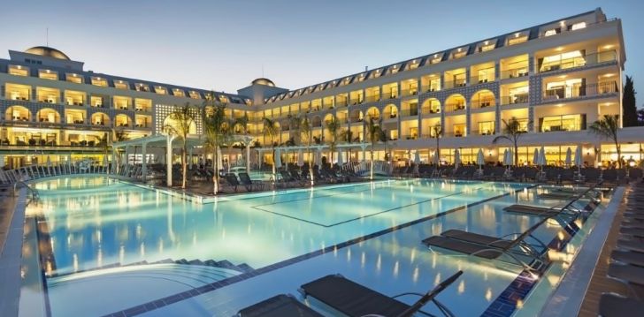 apgyvendinimas 5* KARMIR RESORT & SPA