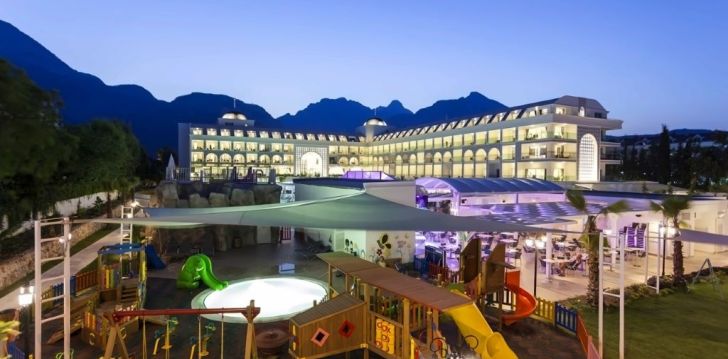 rinkitės viešbutį KARMIR RESORT & SPA kelionei į Turkija