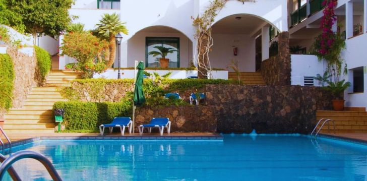 apsistokite APARTHOTEL ESQUINZO Y MONTE DEL MAR viešbutyje už gerą kainą. 