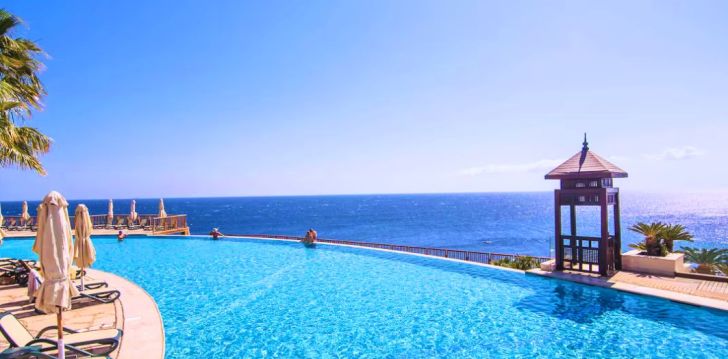 Atostogos Egiptas – apsistokite viešbutyje REEF OASIS BLUE BAY RESORT