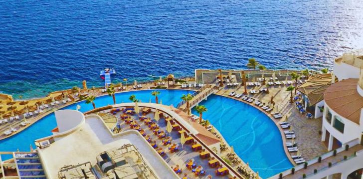Viešbutis REEF OASIS BLUE BAY RESORT įsikūręs Egiptas. 