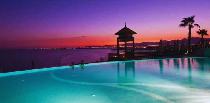 Jaukus viešbutis REEF OASIS BLUE BAY RESORT, jūsų atostogoms