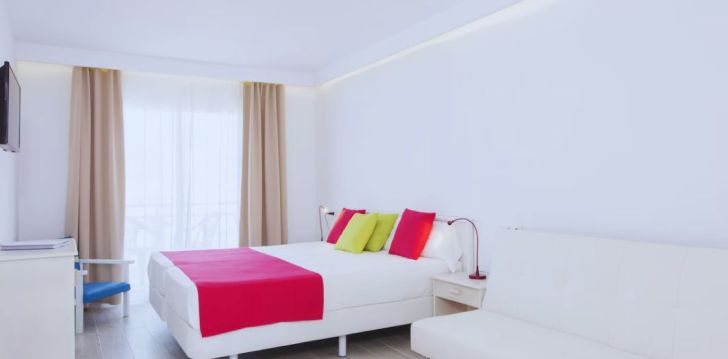 Viešbutis GUYA WAVE HOTEL įsikūręs Ispanija.