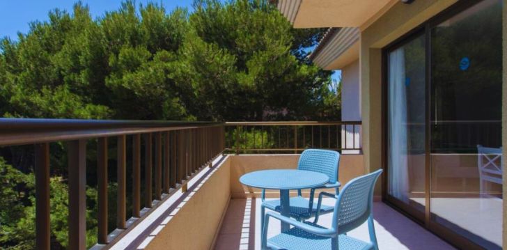 Nepraleisk progos pailsėti už gerą kainą - viešbutyje GUYA WAVE HOTEL