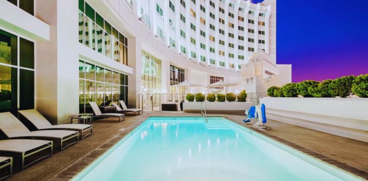 apgyvendinimas 4* THE COMMERCE CASINO & HOTEL