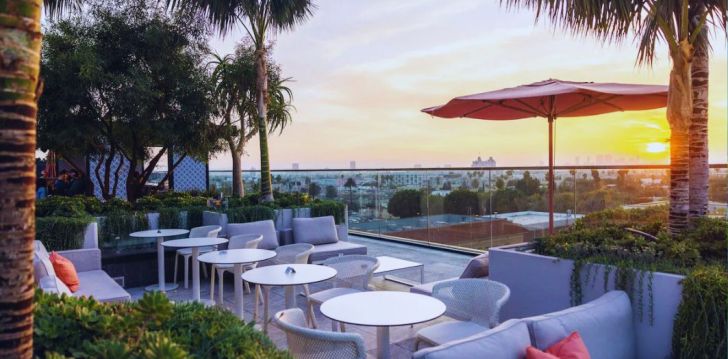 tavo atostogos prasideda viešbutyje THE GODFREY HOTEL HOLLYWOOD