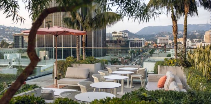 tavęs laukia poilsis JAV įsikūrusiame THE GODFREY HOTEL HOLLYWOOD