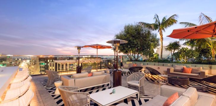 planuoji kelionę į JAV? apsistokite 4 viešbutyje THE GODFREY HOTEL HOLLYWOOD. 