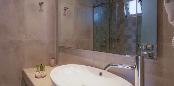 Tavęs laukia poilsis Graikija įsikūrusiame ZEFYROS ECO RESORT