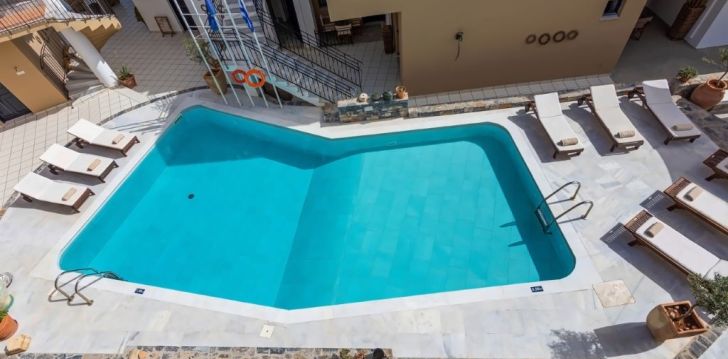 apsistokite NAMI HOTEL AND SUITES viešbutyje už gerą kainą.