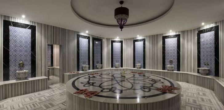 Tavęs laukia poilsis Turkija įsikūrusiame QUATTRO BEACH SPA & RESORT HOTEL