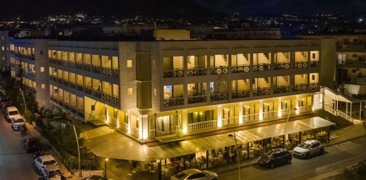 Tavęs laukia poilsis Graikija įsikūrusiame HERSONISSOS PALACE