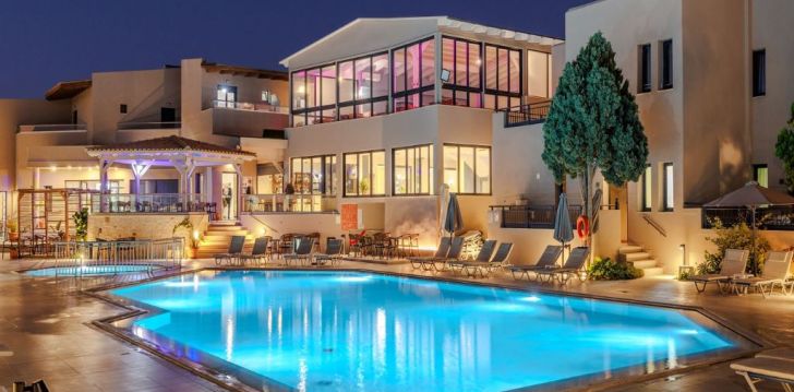 apsistokite BLUE AEGEAN HOTEL AND SUITES viešbutyje už gerą kainą.