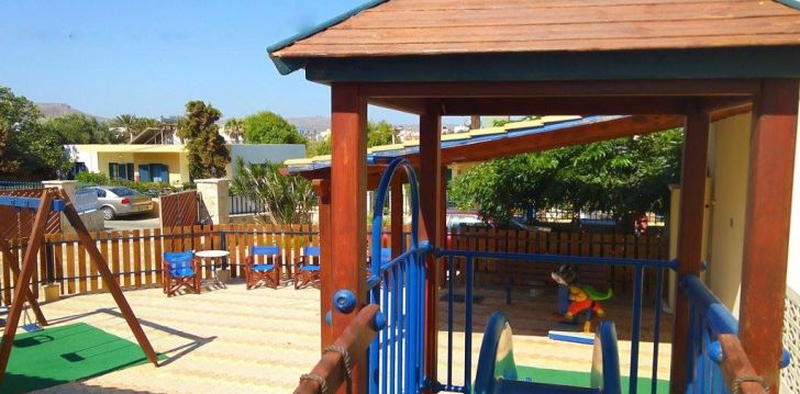 BLUE AEGEAN HOTEL AND SUITES - klientų vertinamas, kaip geras kainos ir kokybės santykis.