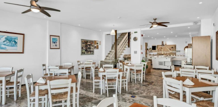 atostogos Graikija – apsistokite viešbutyje SUNSET BEACH KOKKINI HANI