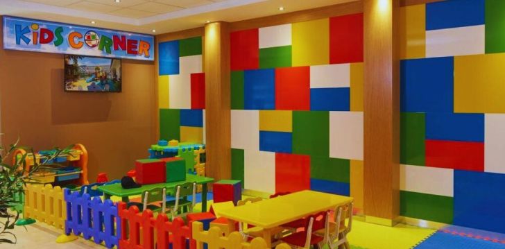 Planuoji kelionę į Bulgarija? apsistokite 4 viešbutyje DIAMOND SUNNY BEACH. 