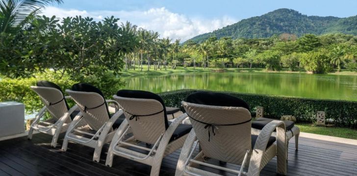 Viešbutis HILTON PHUKET ARCADIA RESORT & SPA įsikūręs .