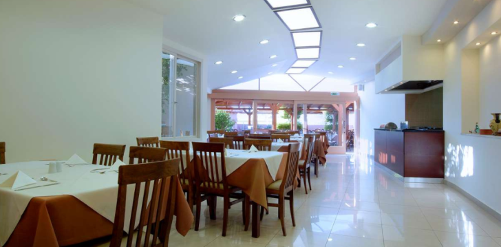 viešbutis KATRIN HOTEL & BUNGALOWS įsikūręs Graikija. 
