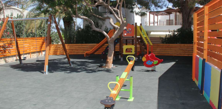 rinkitės viešbutį KATRIN HOTEL & BUNGALOWS kelionei į Graikija