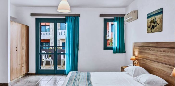 apsistokite MARILISA HOTEL viešbutyje už gerą kainą.