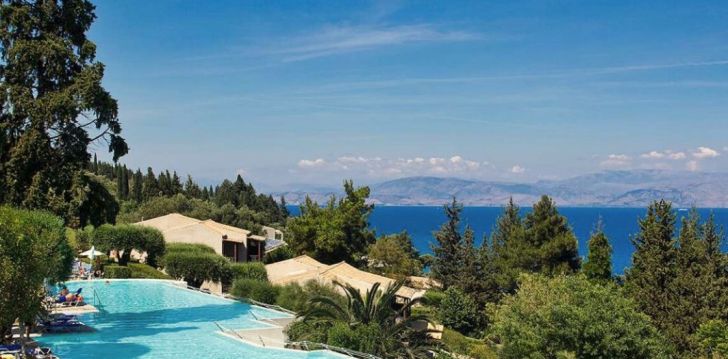 tavęs laukia poilsis Graikija įsikūrusiame AEOLOS BEACH RESORT