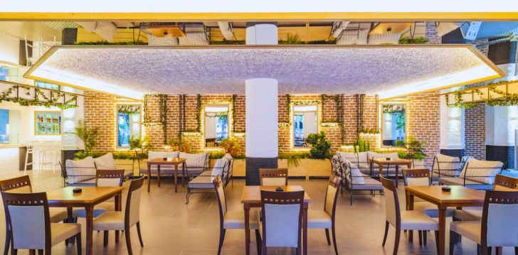 apgyvendinimas 4* UTOPIA BEACH CLUB