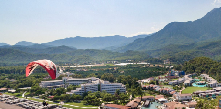 apsistokite RIXOS PREMIUM TEKIROVA viešbutyje už gerą kainą. 