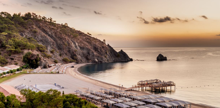 apsistokite RIXOS PREMIUM TEKIROVA viešbutyje už gerą kainą.