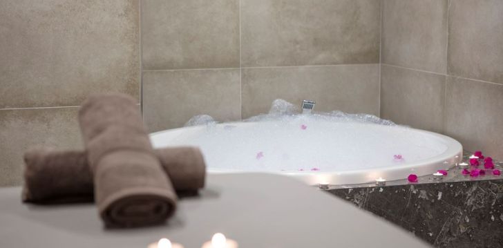 BLUE MARLIN DELUXE SPA RESORT HOTEL - klientų vertinamas, kaip geras kainos ir kokybės santykis. 
