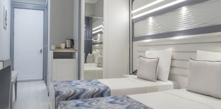 apsistokite BLUE MARLIN DELUXE SPA RESORT HOTEL viešbutyje už gerą kainą.
