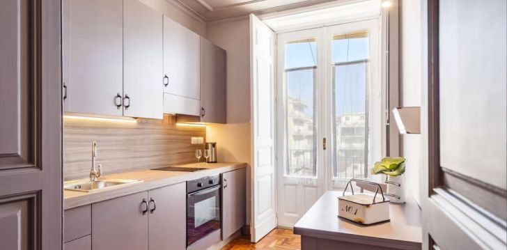 planuoji kelionę į Italija? apsistokite 2 viešbutyje FERRINI HOME RESIDENCE 150. 