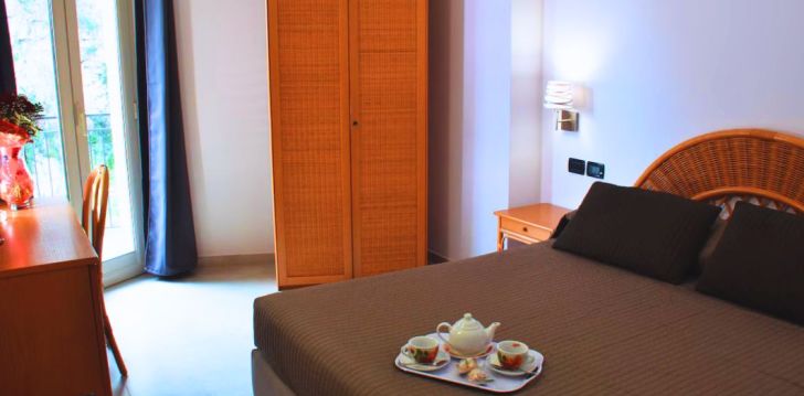 viešbutis HOTEL CORALLO įsikūręs Italija.