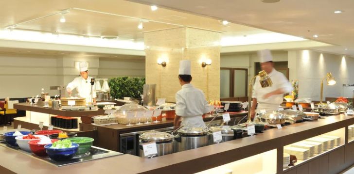 tavęs laukia poilsis Japonija įsikūrusiame SUNSHINE CITY PRINCE HOTEL