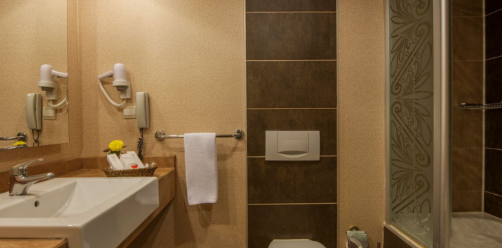 rinkitės viešbutį KAYA BELEK HOTEL kelionei į Turkija