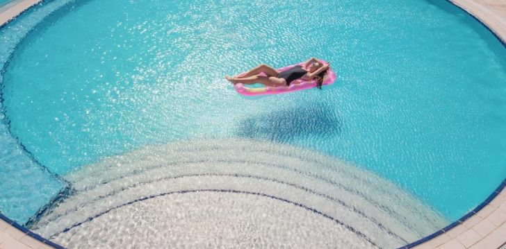 Apsistokite AMWAJ BEACH CLUB ABU SOMA (ex.Pickalbatros Beach Club Abu Soma) viešbutyje už gerą kainą.
