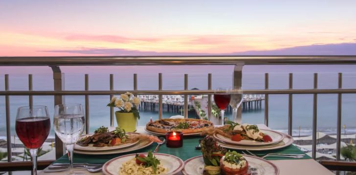viešbutis DELPHIN BOTANIK HOTEL įsikūręs Turkija. 