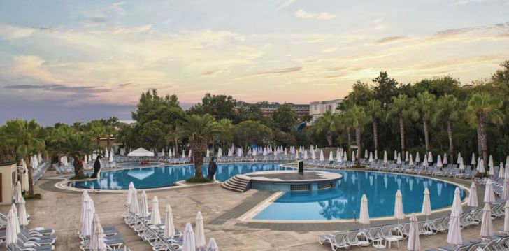 apgyvendinimas 5* DELPHIN BOTANIK HOTEL
