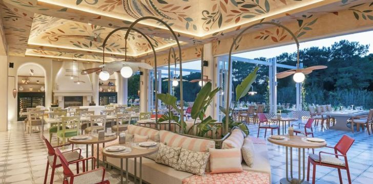 viešbutis TITANIC DELUXE GOLF BELEK įsikūręs Turkija. 