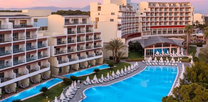 apsistokite AKRA SORGUN TUI BLUE SENSATORI viešbutyje už gerą kainą.