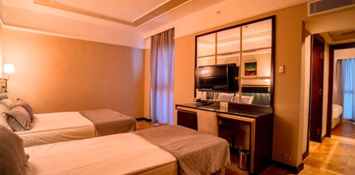 Apgyvendinimas 5* ROYAL ATLANTIS SPA AND RESORT