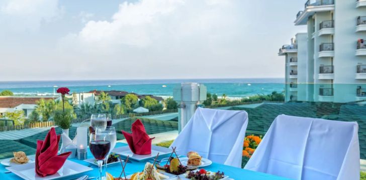 Patogus viešbutis jūsų kelionei – 5* ROYAL ATLANTIS SPA AND RESORT