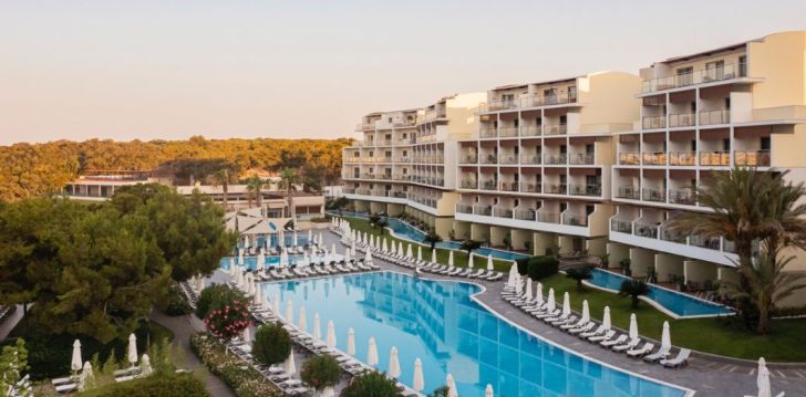 apsistokite AKRA SORGUN TUI BLUE SENSATORI viešbutyje už gerą kainą. 