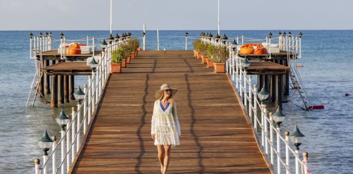 rinkitės viešbutį STARLIGHT RESORT HOTEL kelionei į Turkija