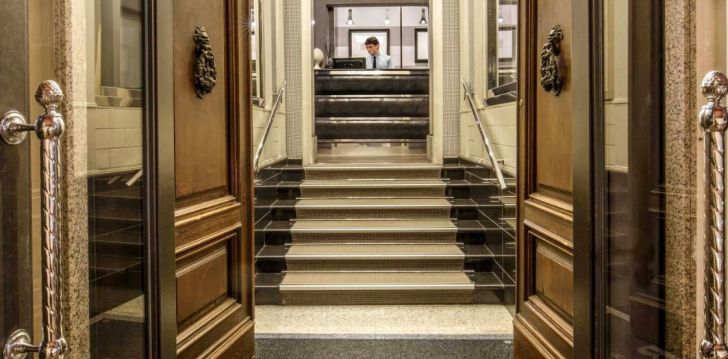 ROYAL COURT - klientų vertinamas, kaip geras kainos ir kokybės santykis. 