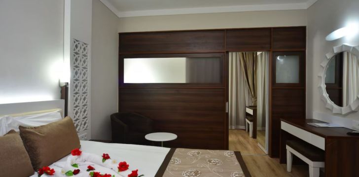 Apgyvendinimas 5* LINDA SUNNY BEACH HOTEL AND SPA
