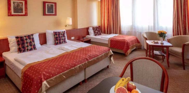 tavęs laukia poilsis Vengrija įsikūrusiame HOTEL CHARLES