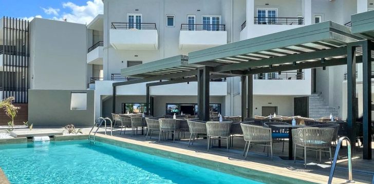 Apsistokite MARE BLUE & SUITES HOTEL (ADULTS ONLY 16+) viešbutyje už gerą kainą. 