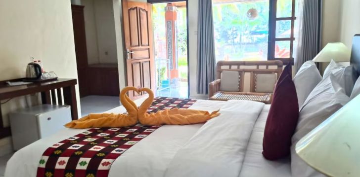 Planuoji kelionę į Indonezija? apsistokite 3 viešbutyje LOVINA BEACH HOTEL. 