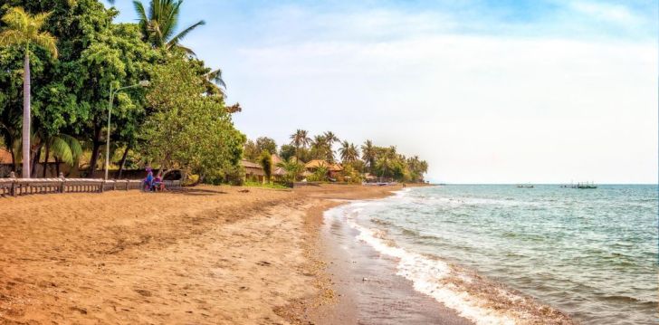 Rinkitės viešbutį LOVINA BEACH HOTEL kelionei į Indonezija